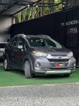 
										HONDA WR-V LX AT 1.5 full									