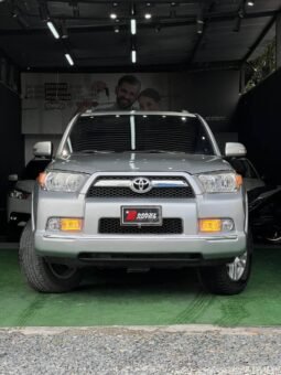 
										TOYOTA 4 RUNNER LIMITED 4*4 GASOLINA 4.0L AT full									
