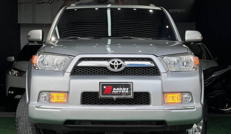 
								TOYOTA 4 RUNNER LIMITED 4*4 GASOLINA 4.0L AT full									