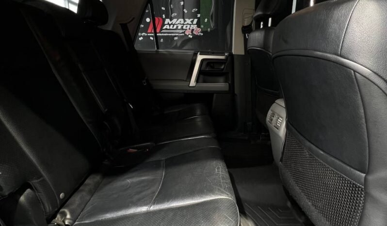 
								TOYOTA 4 RUNNER LIMITED 4*4 GASOLINA 4.0L AT full									