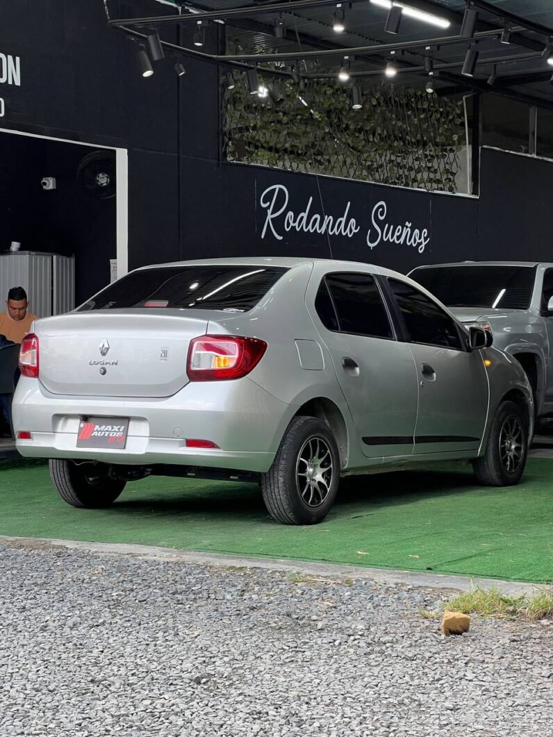 
								RENAULT LOGAN AUTHENTIQUE 1.6 MT full									