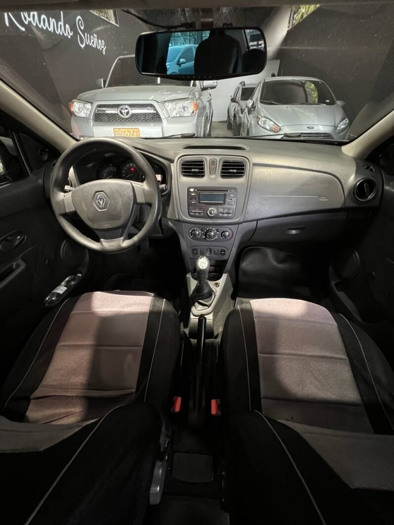 
								RENAULT LOGAN AUTHENTIQUE 1.6 MT full									