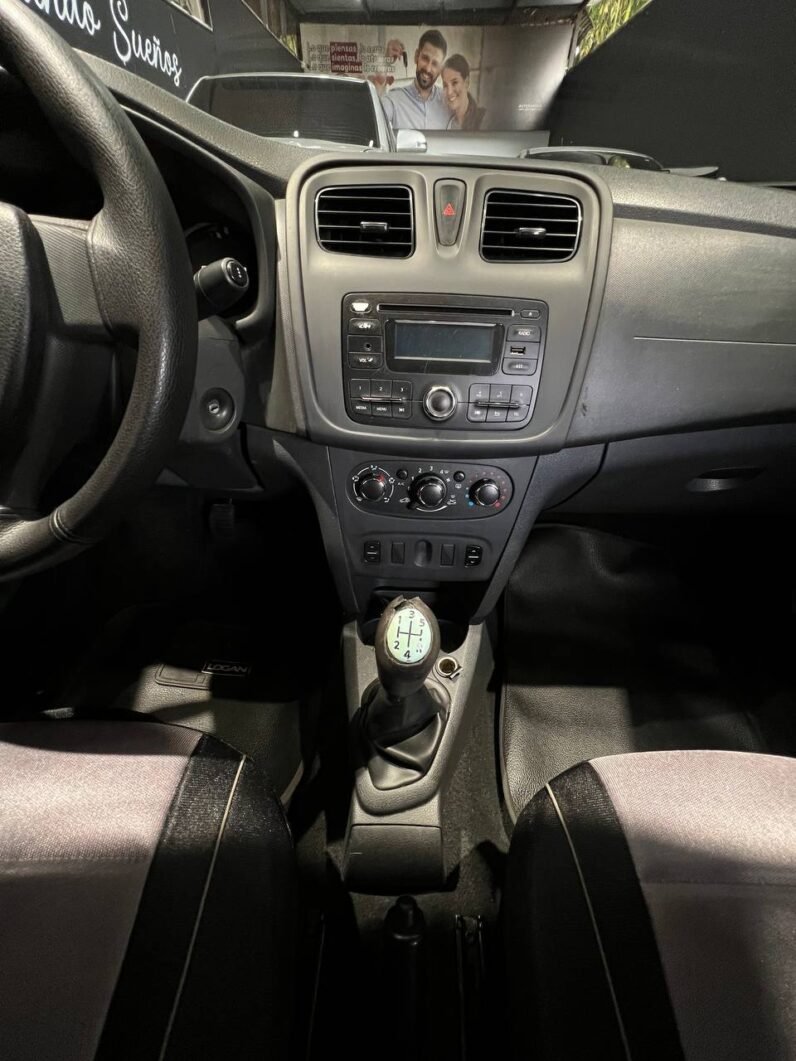 
								RENAULT LOGAN AUTHENTIQUE 1.6 MT full									