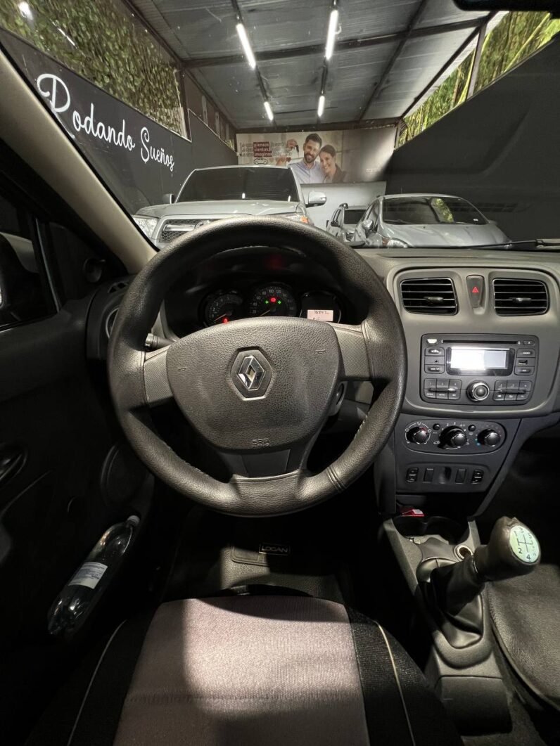 
								RENAULT LOGAN AUTHENTIQUE 1.6 MT full									