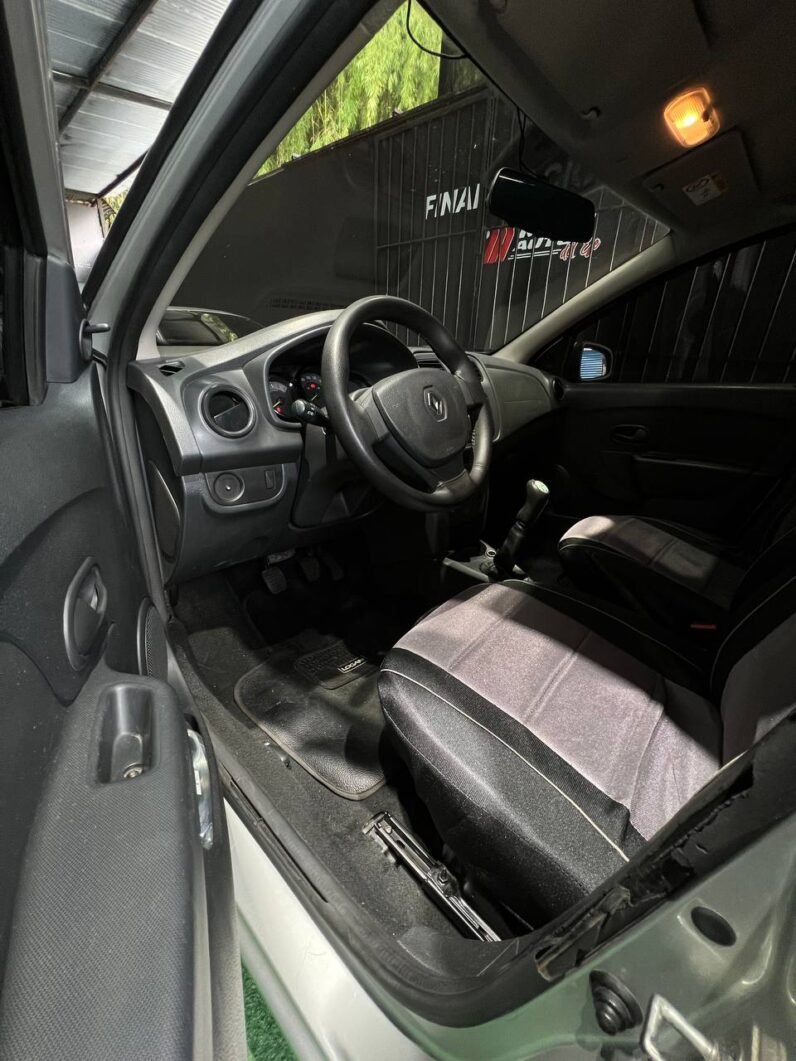 
								RENAULT LOGAN AUTHENTIQUE 1.6 MT full									