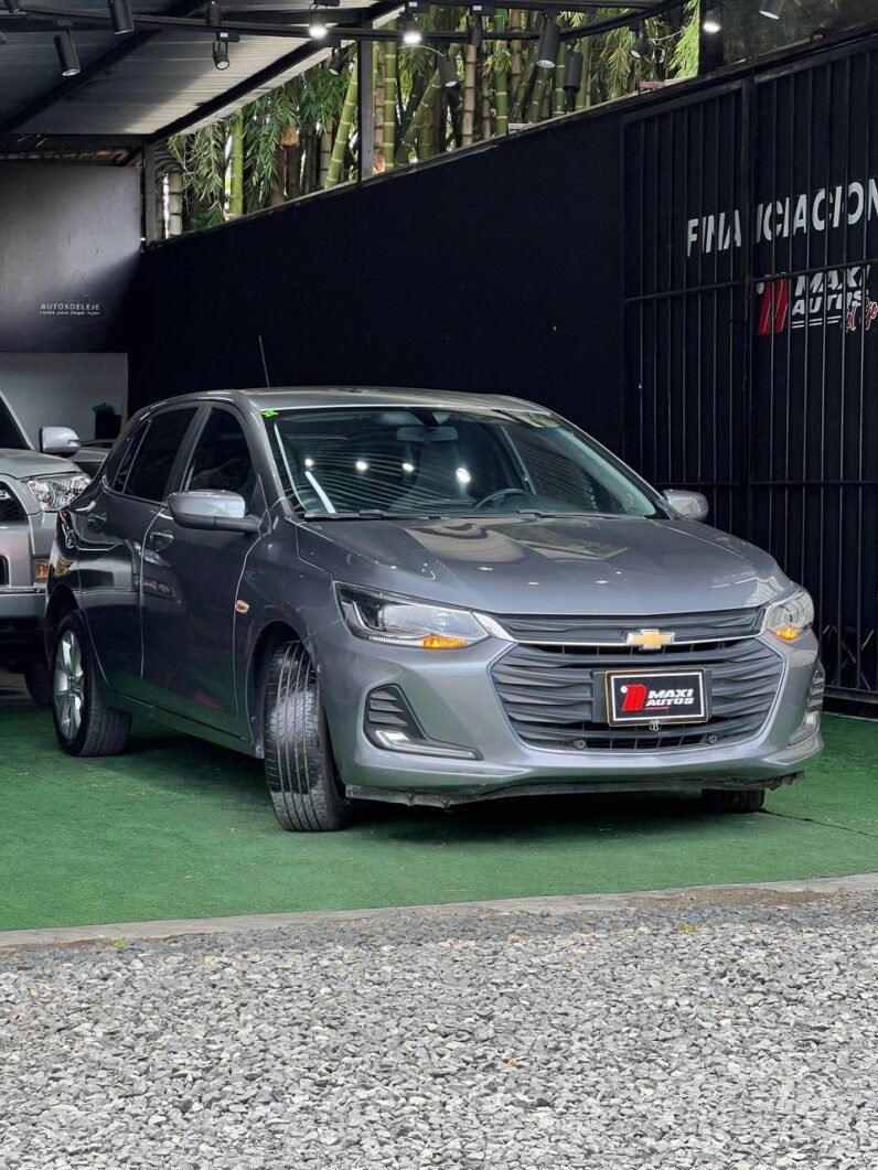 
								CHEVROLET ONIX TURBO PREMIER 1.0 HB full									