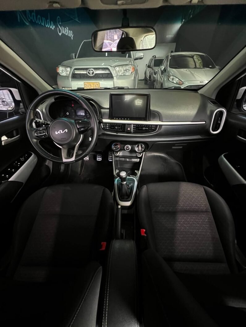 
								KIA Picanto X-line MT 1.250 full									