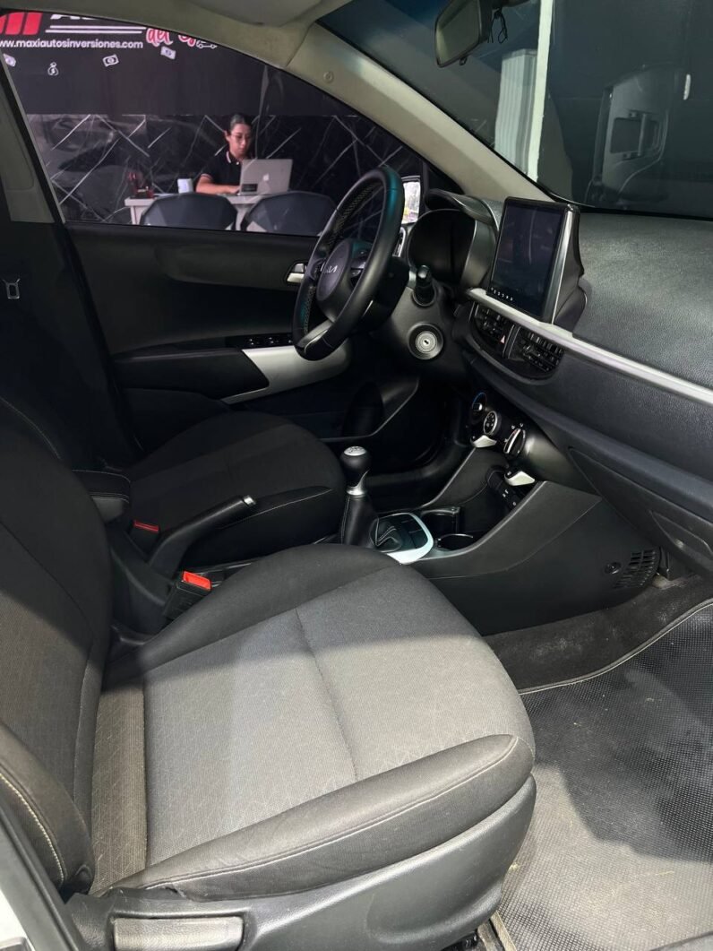 
								KIA Picanto X-line MT 1.250 full									