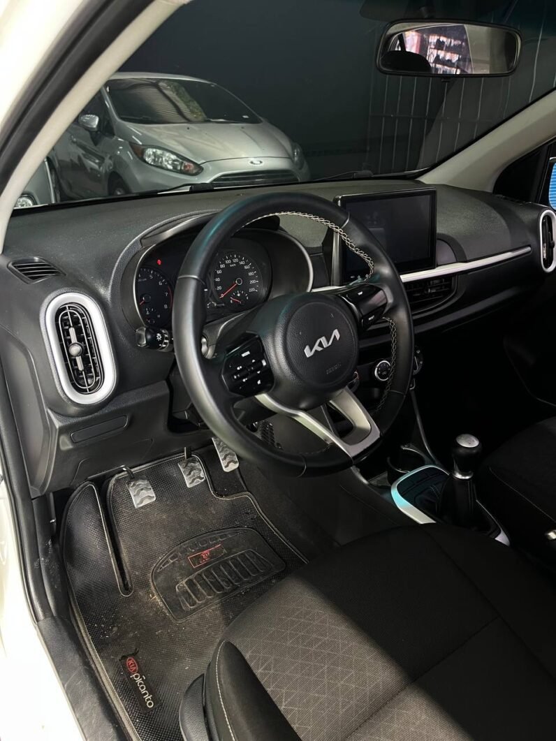 
								KIA Picanto X-line MT 1.250 full									