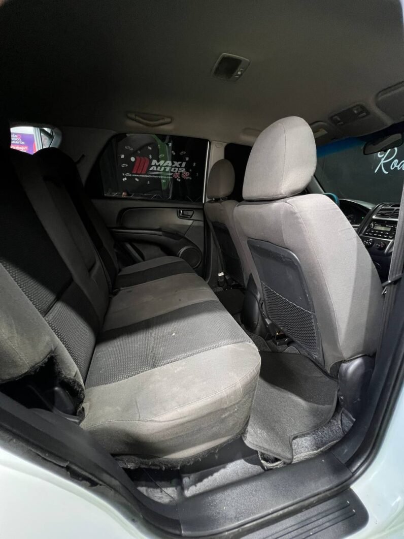 
								KIA NEW SPORTAGE LX 2.0 MT 4X4 full									