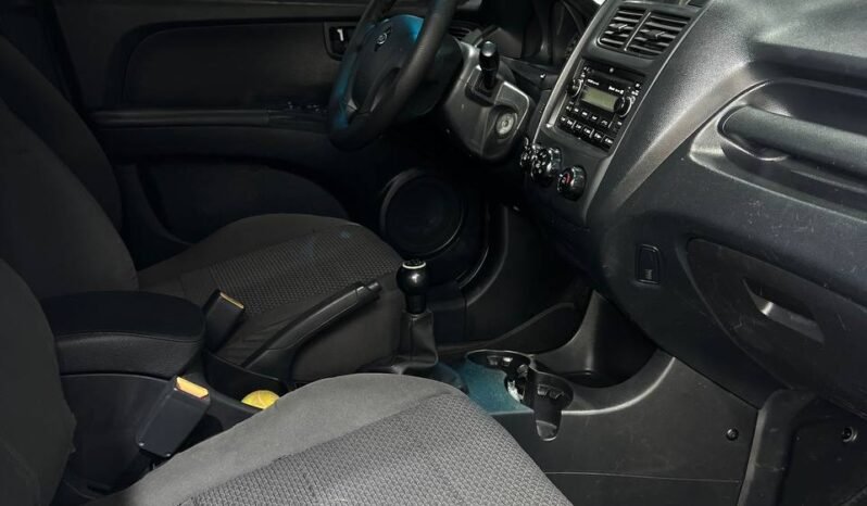 
								KIA NEW SPORTAGE LX 2.0 MT 4X4 full									