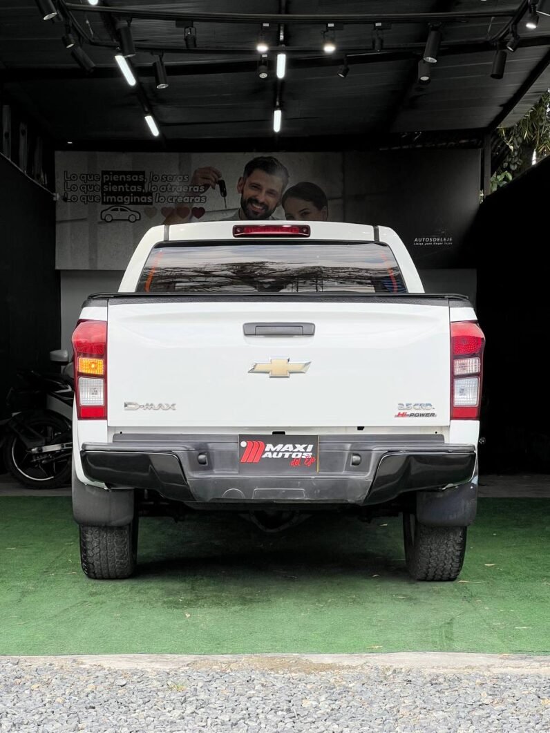 
								CHEVROLET D MAX 2.5, 4×4 MT DIESEL full									