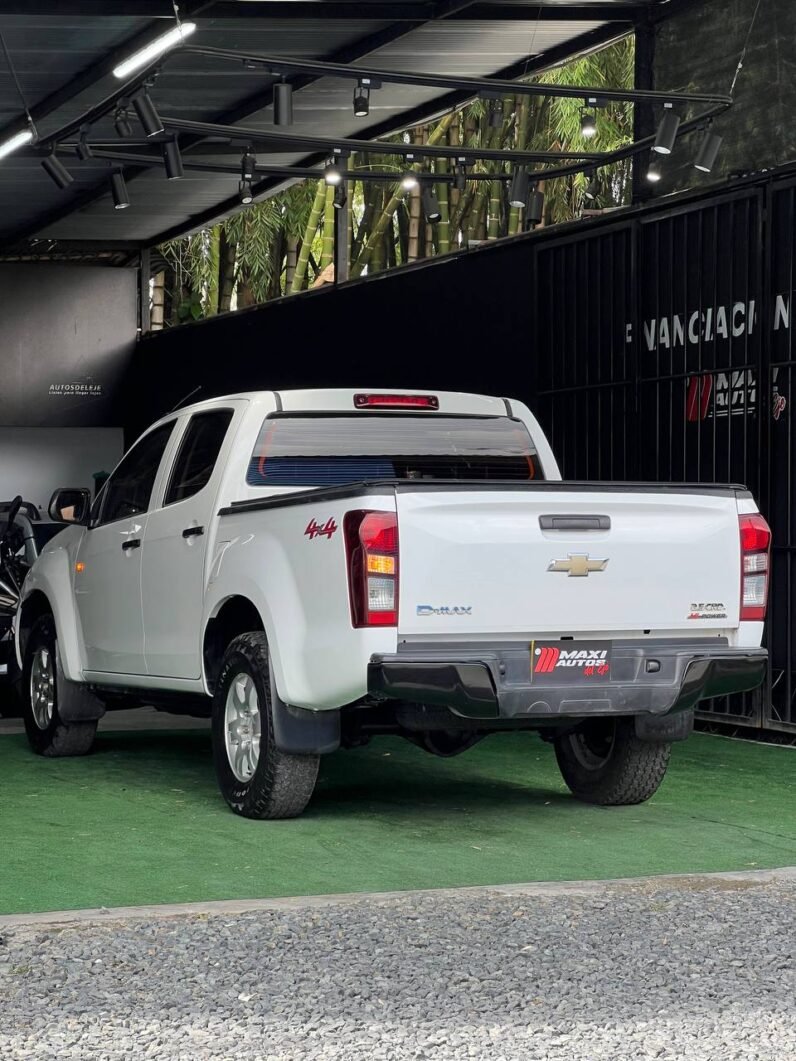 
								CHEVROLET D MAX 2.5, 4×4 MT DIESEL full									