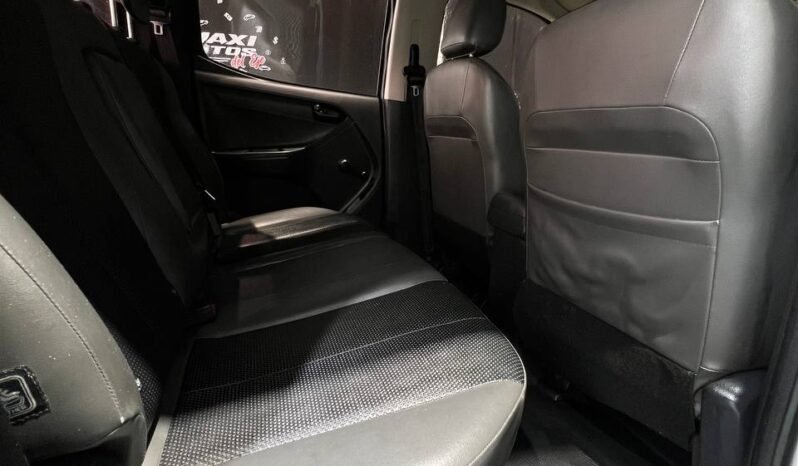 
								CHEVROLET D MAX 2.5, 4×4 MT DIESEL full									