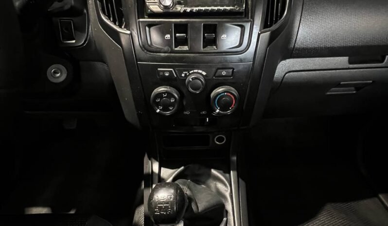 
								CHEVROLET D MAX 2.5, 4×4 MT DIESEL full									