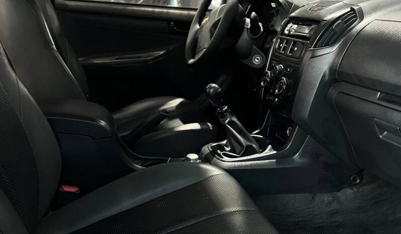 
								CHEVROLET D MAX 2.5, 4×4 MT DIESEL full									