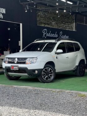 RENAULT DUSTER DYNAMIQUE 4X4 MT 2.0