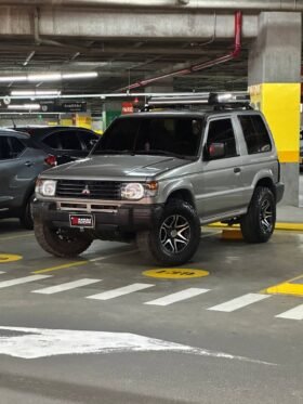 MITSUBISHI MONTERO V6 3.0L MT 4X4