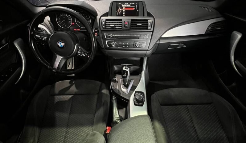 
								BMW 118 I 1.6 AT full									