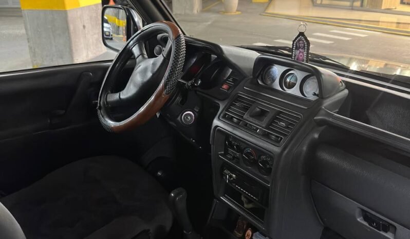 
								MITSUBISHI MONTERO V6 3.0L MT 4X4 full									