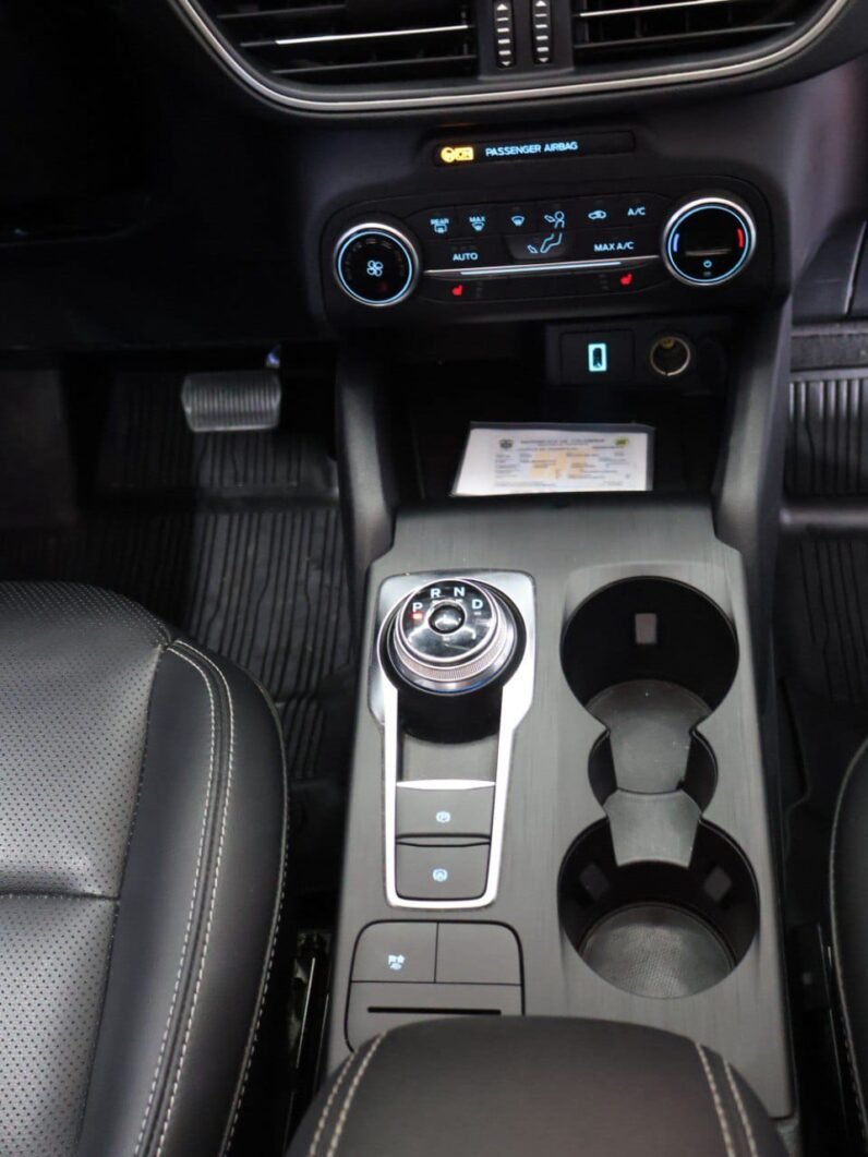 
								FORD ESCAPE SE AT 4X4 full									