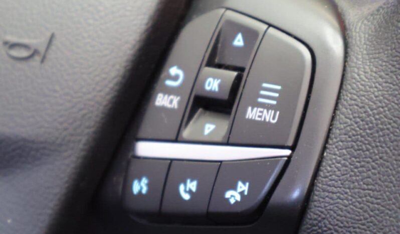 
								FORD ESCAPE SE AT 4X4 full									