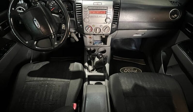 
								FORD RANGER XLT 2.6 GASOLINA MT 4X4 full									