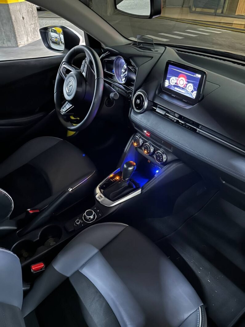 
								MAZDA 2 GRAND TOURING LX SEDAN  1.5 AT full									