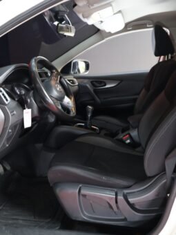 
										NISSAN QASHQAI SENSE MT 2.0 4X2 full									