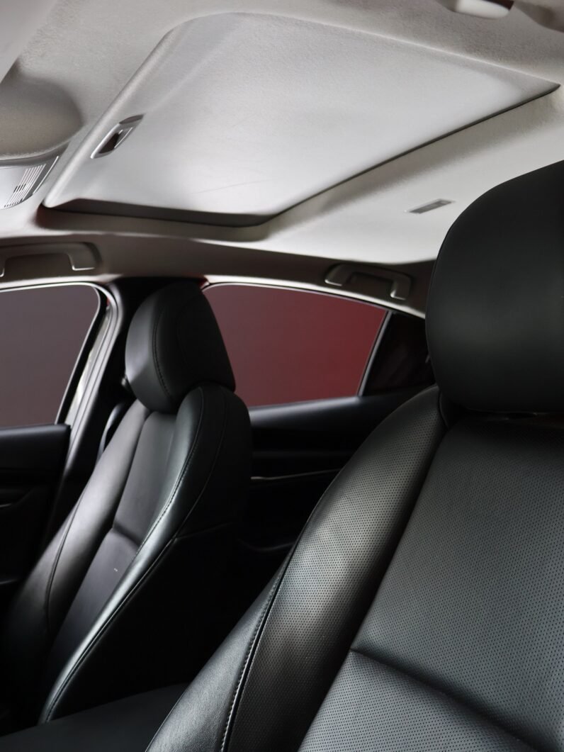 
								MAZDA 3 Grand Touring Lx full									