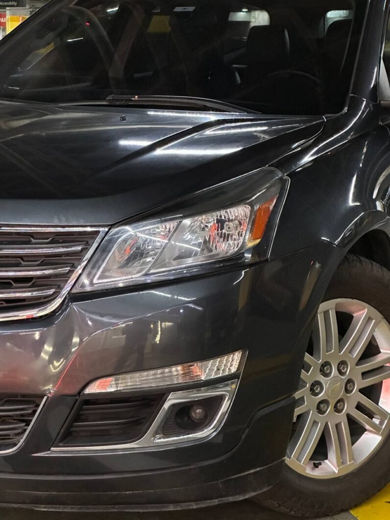 
								CHEVROLET TRAVERSE LT AT 4*4 full									