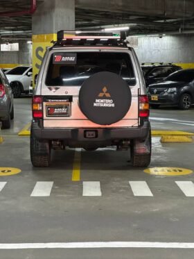 MITSUBISHI MONTERO V6 3.0L MT 4X4