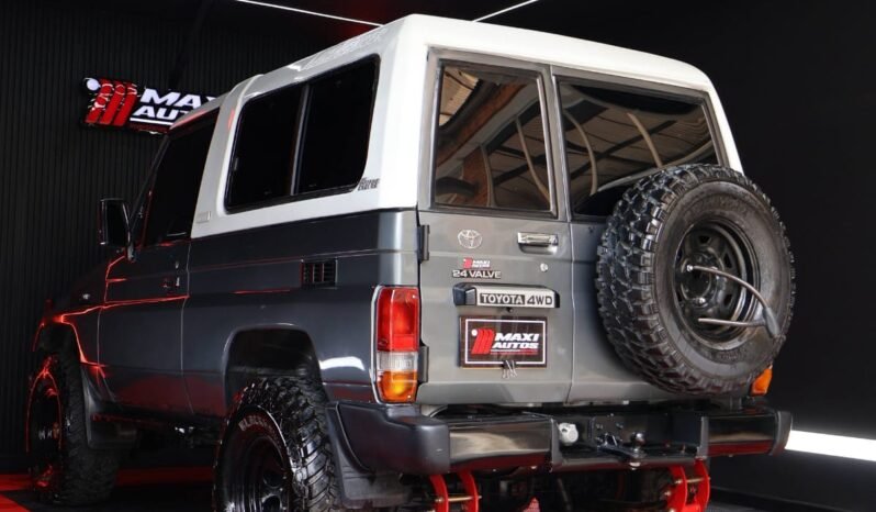 
								TOYOTA LAND CRUISER 4.5 full									