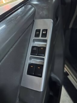 
										NISSAN NAVARA TURBO 4X4 2.5 AT full									