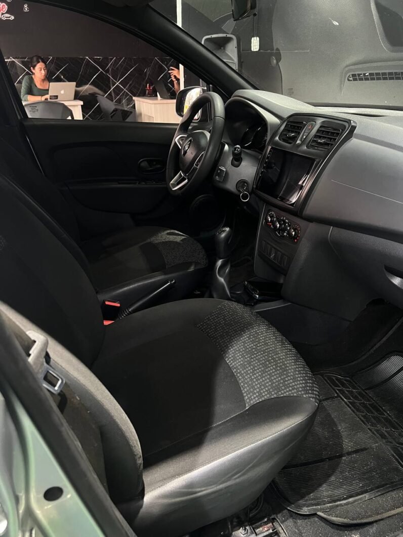 
								RENAULT SANDERO LIFE MT 1.6 HB full									