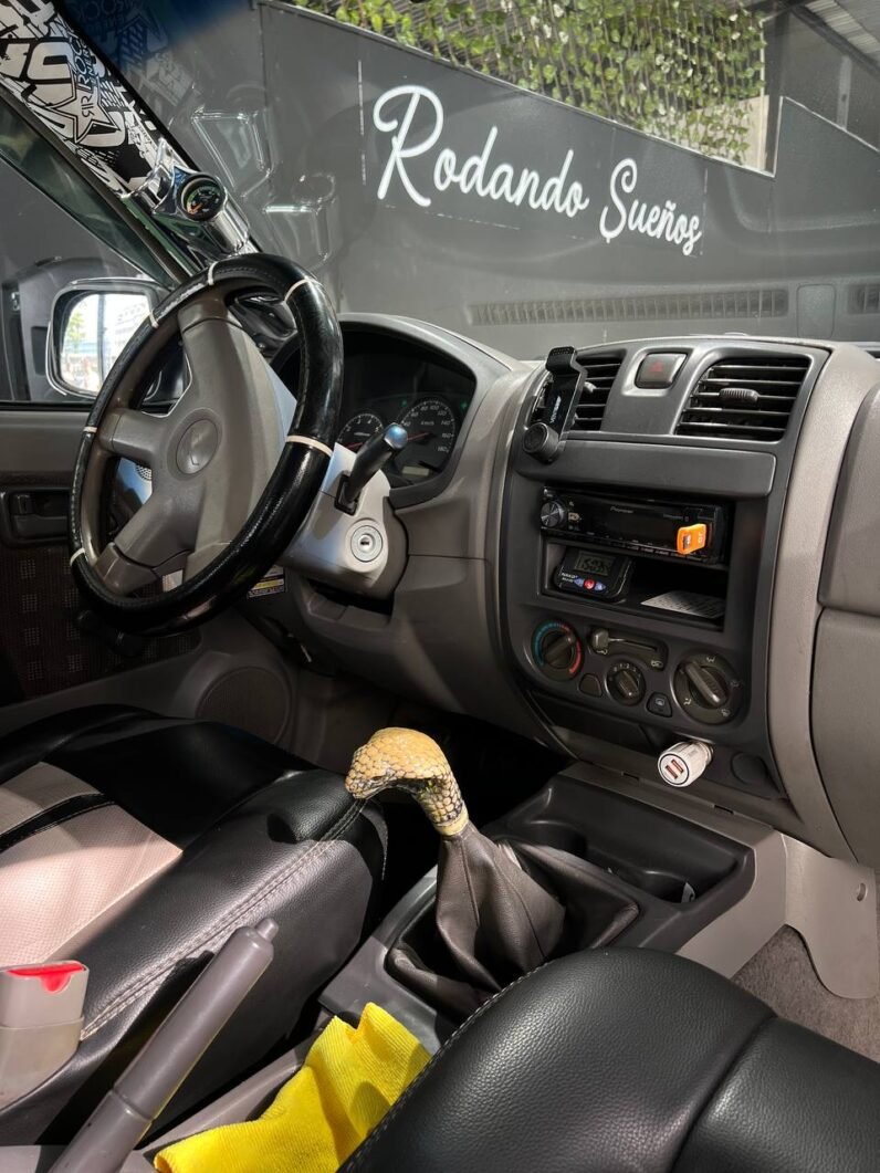 
								CHEVROLET LUV D-MAX 4X2 full									