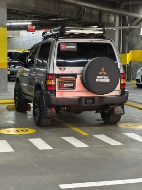 MITSUBISHI MONTERO V6 3.0L MT 4X4