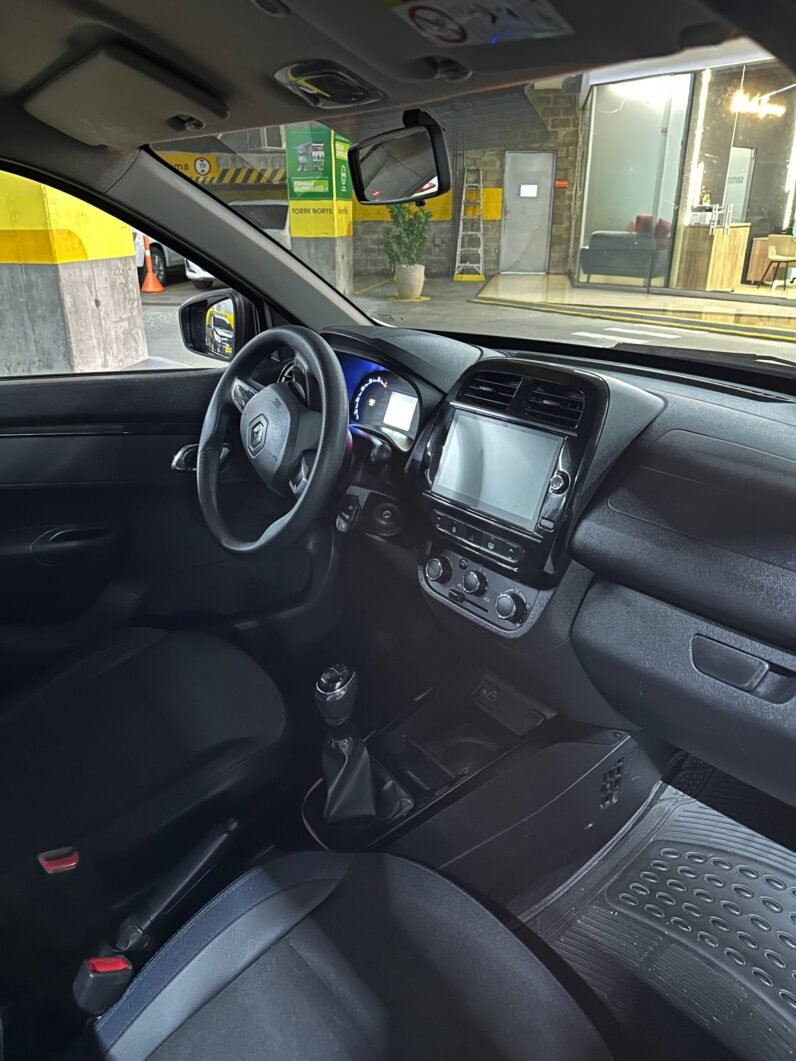 
								RENAULT KWID INTENS full									