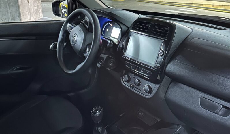 
								RENAULT KWID INTENS full									