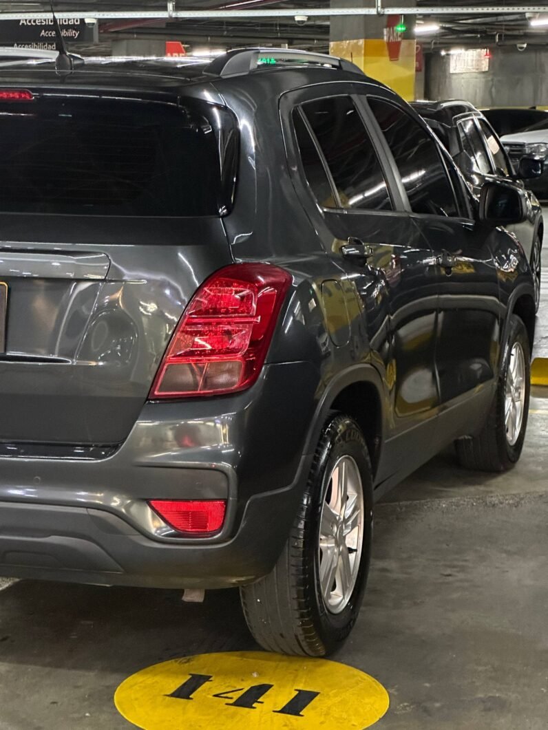
								CHEVROLET TRACKER LS MT 1.8 4X2 full									