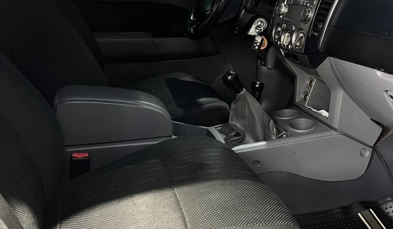 
								FORD RANGER XLT 2.6 GASOLINA MT 4X4 full									