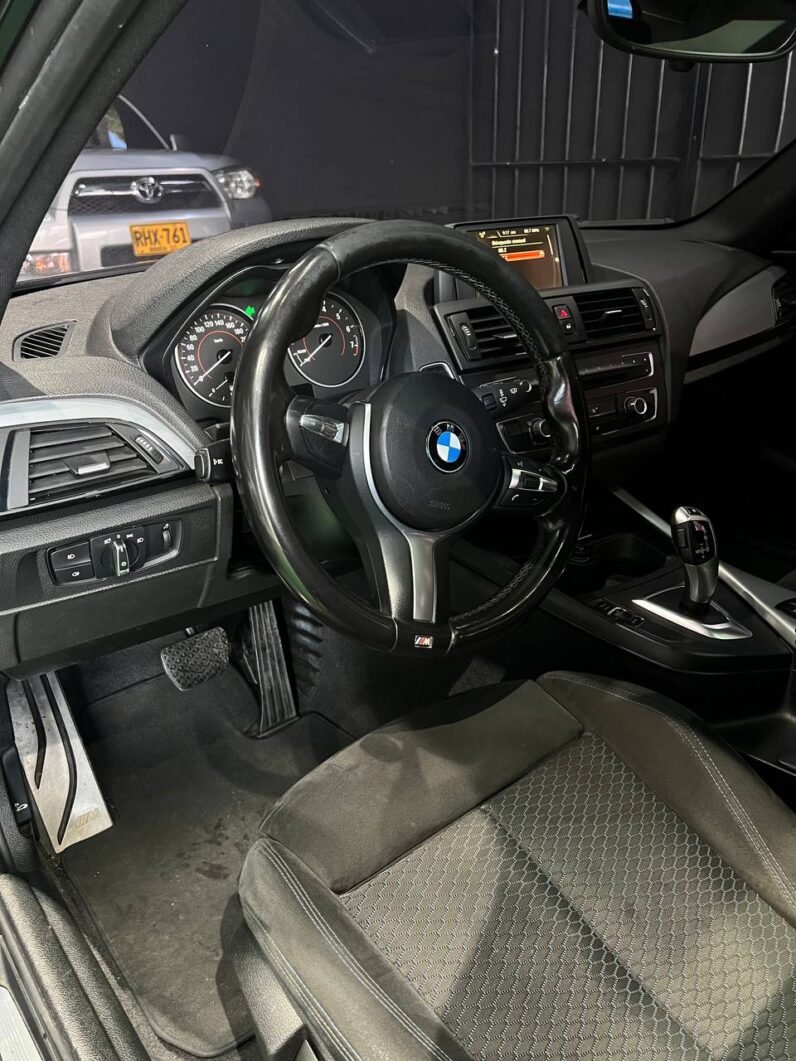 
								BMW 118 I 1.6 AT full									