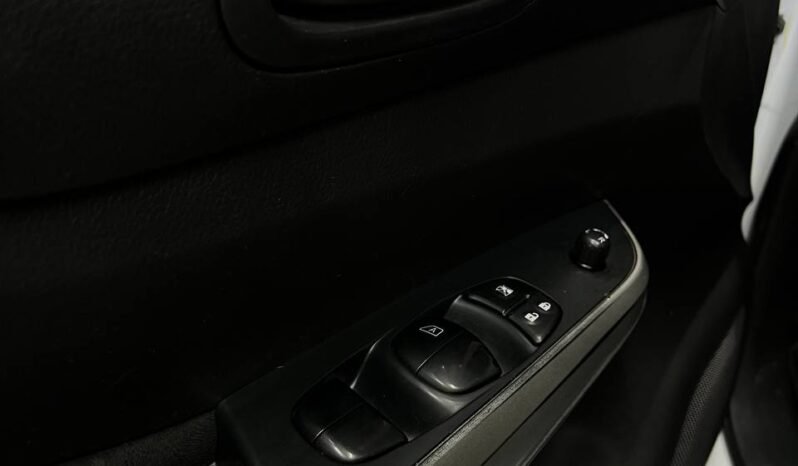 
								NISSAN FRONTIER NP300 DIESEL 2.5 MT 4X2 full									