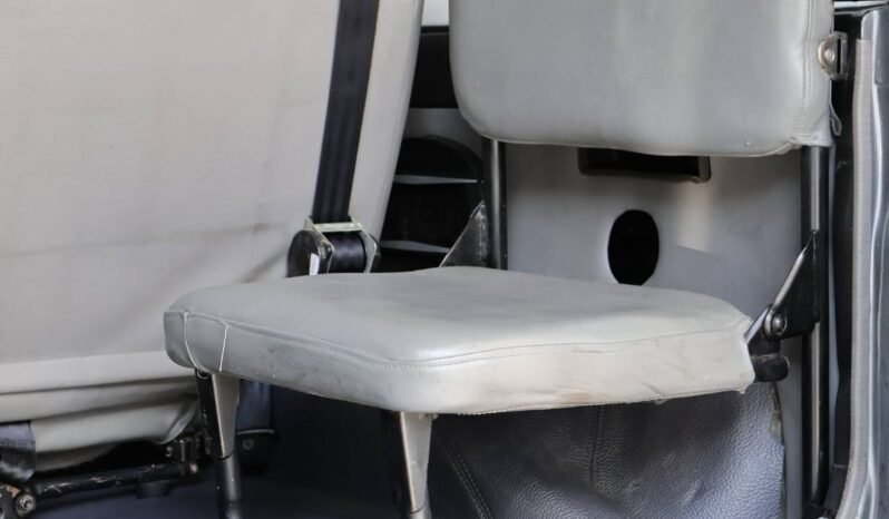 
								TOYOTA LAND CRUISER 4.5 full									