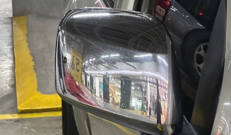 
								NISSAN NAVARA TURBO 4X4 2.5 AT full									