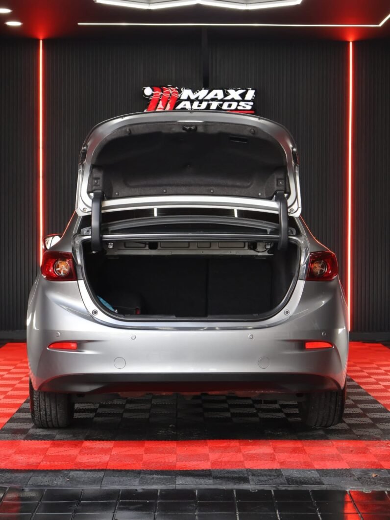 
								MAZDA 3 TOURING SD full									