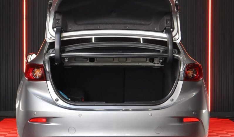 
								MAZDA 3 TOURING SD full									