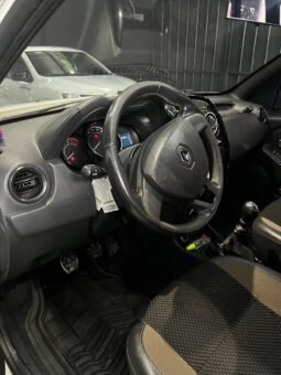 
										RENAULT DUSTER DYNAMIQUE 4X4 MT 2.0 full									