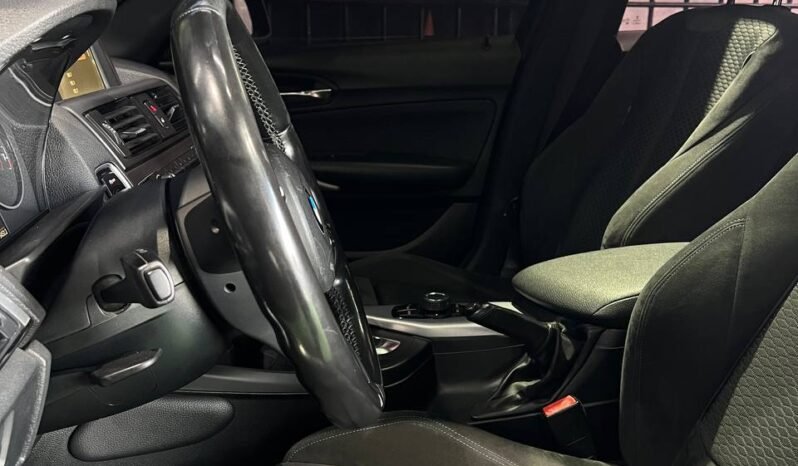 
								BMW 118 I 1.6 AT full									