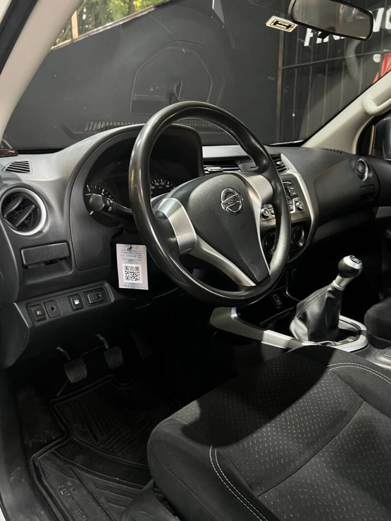 
								NISSAN FRONTIER NP300 DIESEL 2.5 MT 4X2 full									